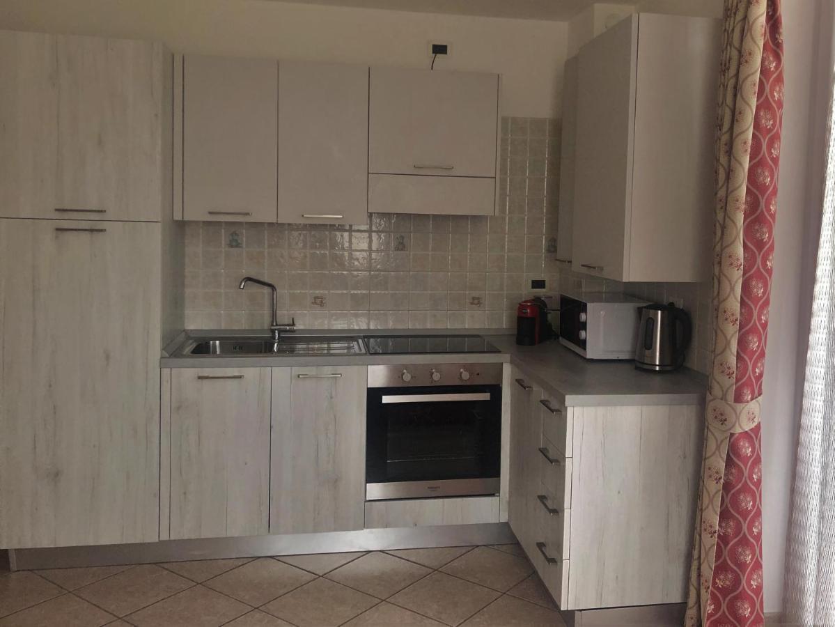Appartamenti Penasa Renato Commezzadura Exterior foto