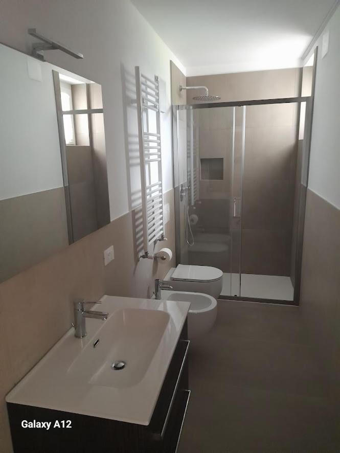 Appartamenti Penasa Renato Commezzadura Exterior foto